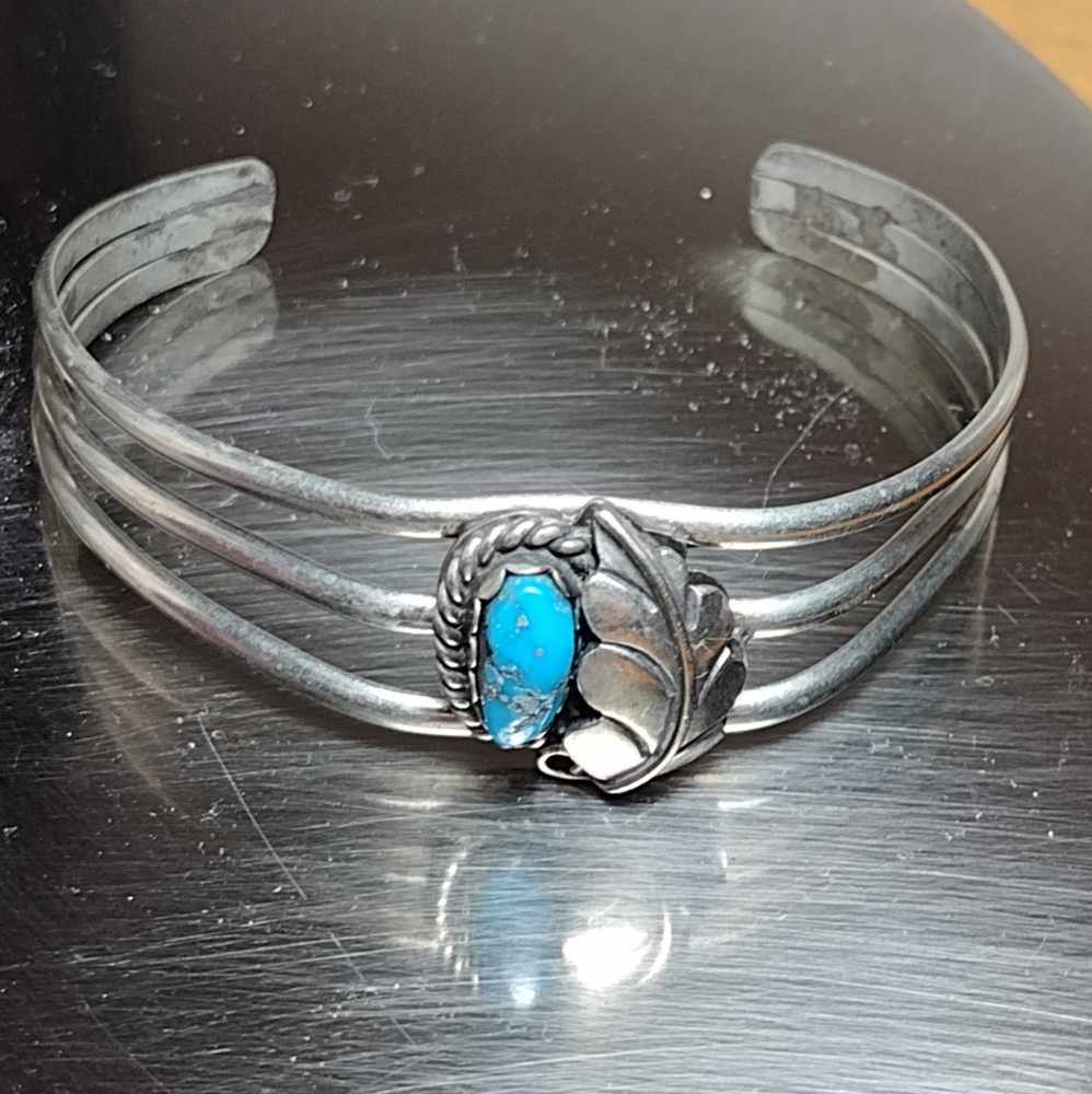 L Yazzie Navajo sterling silver and turquoise bracelet